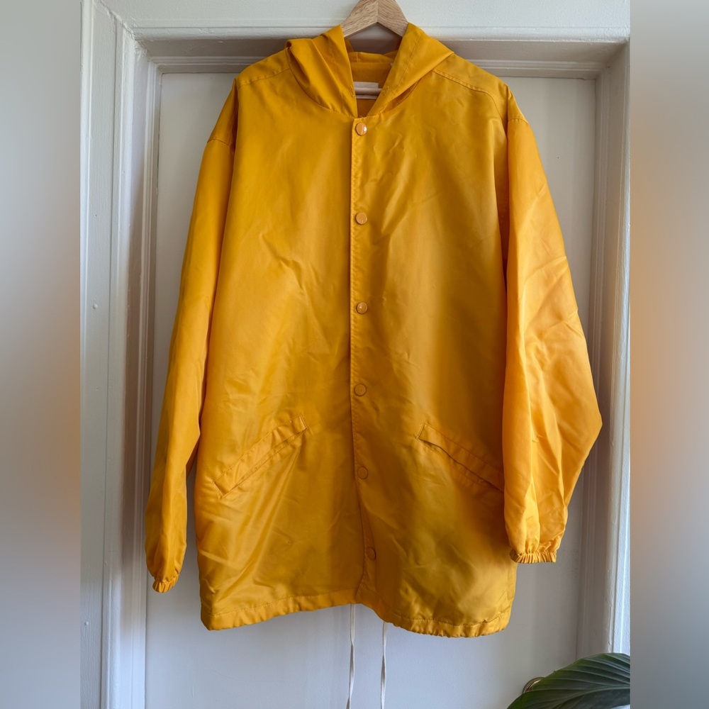 Essentials Graphic Hooded Coach Jacket Yellow - image 3
